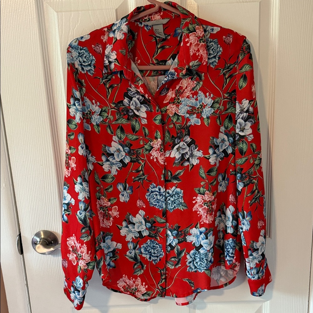 *LIKE NEW* H&M Silky Orange Floral Button Down Shirt